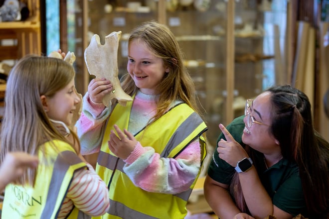 Image of workshop children and sophy with artefact web res 1080x1080