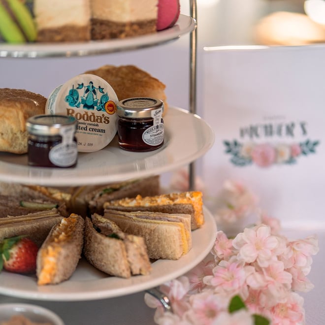 Image of mother's tea  detail 6 web 1080x1080