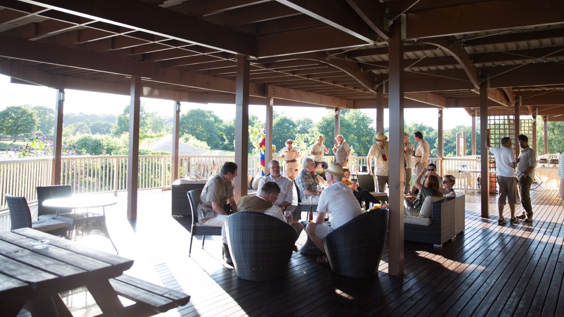 Image of group enjoying family fun at the safari 1920x1080